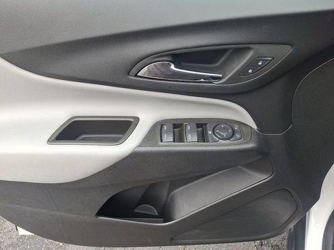 Certified 2024 Chevrolet Equinox LS w/ Driver Confidence II Package FWD image 13