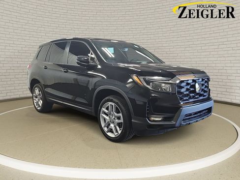 Used 2024 Honda Passport EX-L image 3
