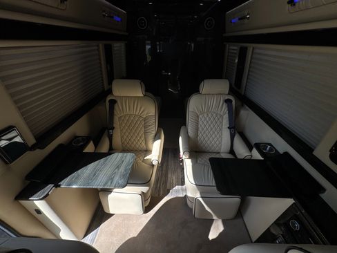 Used 2019 Mercedes-Benz Sprinter 170 image 56