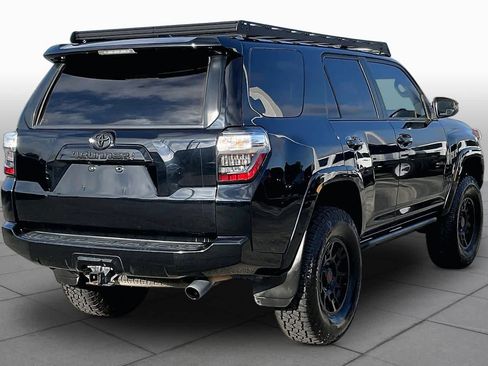 Used 2022 Toyota 4Runner SR5 Premium w/ Moonroof Package AWD/4WD image 12