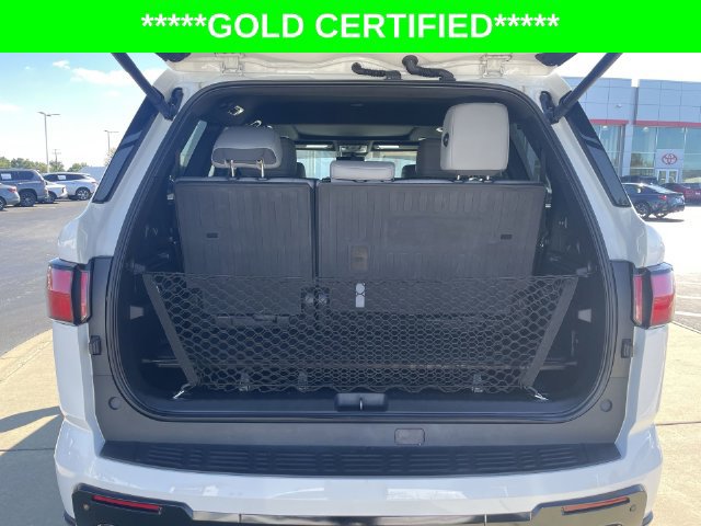 Certified 2025 Toyota Sequoia Limited w/ Tow Technology Package AWD/4WD image 35