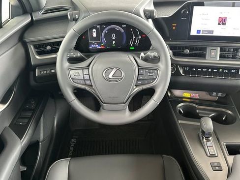 New 2026 Lexus UX 300h FWD image 12