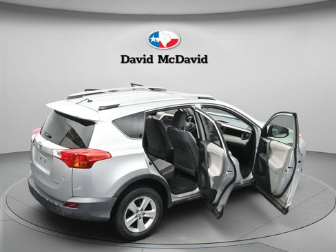 Used 2013 Toyota RAV4 XLE FWD image 48