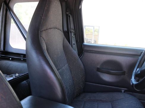 Used 2001 Jeep Wrangler Sport AWD/4WD image 62