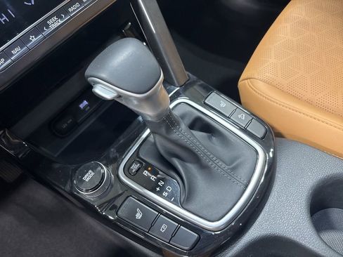 Used 2024 Kia Seltos EX image 14