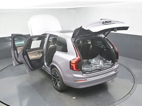 New 2026 Volvo XC90 B6 Core w/ Protection Package Premier image 51