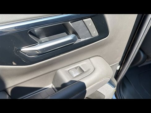 New 2026 Chevrolet Tahoe High Country AWD/4WD image 24