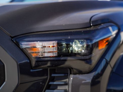 New 2026 Toyota Tacoma SR5 image 5