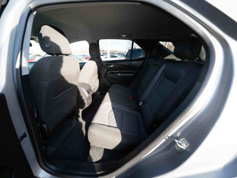 Used 2019 Chevrolet Equinox LT image 23