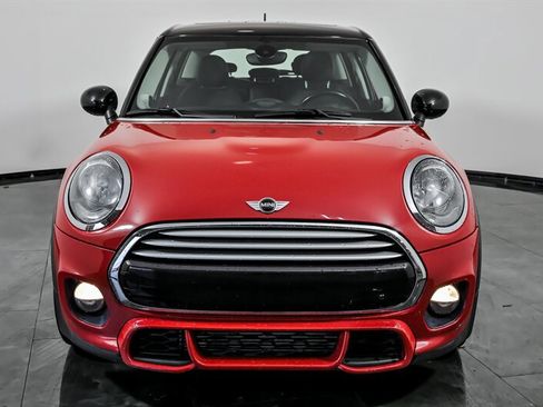Used 2015 MINI Cooper 4-Door Hardtop image 4
