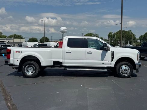 Certified 2024 Ford F350 Lariat w/ FX4 Off-Road Package AWD/4WD image 21