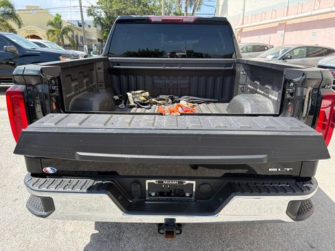Used 2025 GMC Sierra 1500 SLT w/ SLT Premium Package RWD image 19