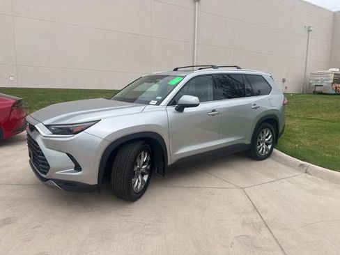 Certified 2024 Toyota Grand Highlander Limited image 7