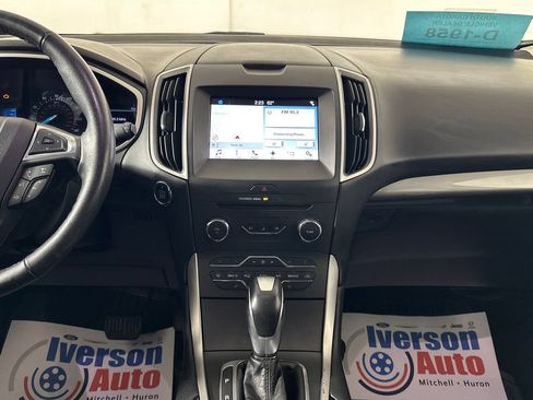 Used 2017 Ford Edge SEL w/ Equipment Group 201A AWD/4WD image 27