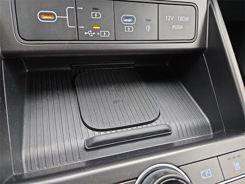 Certified 2025 Hyundai Kona SEL image 17