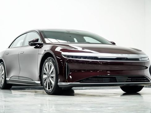 Used 2024 Lucid Air Pure RWD image 4