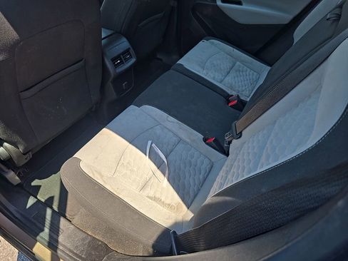 Used 2018 Chevrolet Equinox LS AWD/4WD image 11