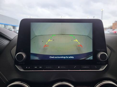 Used 2025 Nissan Sentra SV image 6