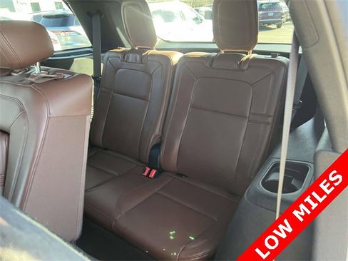 Used 2025 Lincoln Aviator Reserve w/ Illumination Package image 14
