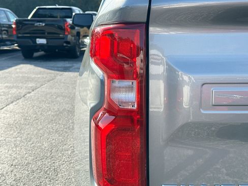 Certified 2024 Chevrolet Silverado 1500 High Country w/ Technology Package image 8