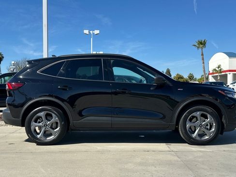 Used 2025 Ford Escape ST-Line image 7