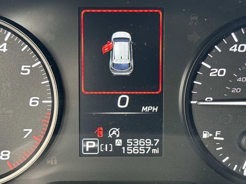 Used 2024 Subaru Crosstrek 2.0i w/ Crosstrek Mirror Package image 38