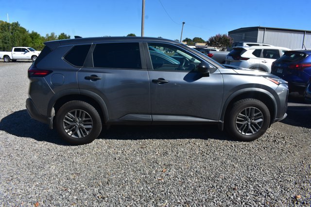 Used 2023 Nissan Rogue S FWD image 3