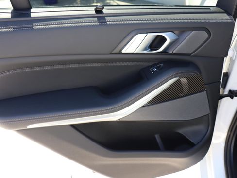 Used 2025 BMW X5 M60i image 13