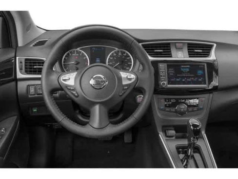 Used 2019 Nissan Sentra SV w/ Exterior Package FWD image 10