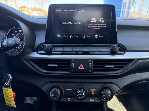 Used 2023 Kia Forte LXS image 23