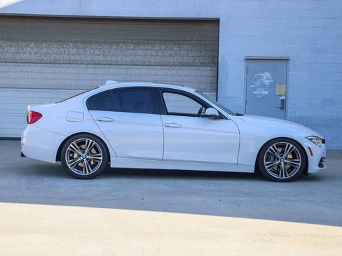 Used 2018 BMW 340i Sedan w/ Premium Package RWD image 3
