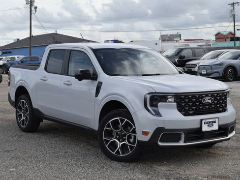 New 2025 Ford Maverick Lariat image 3