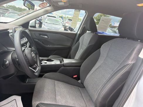 Used 2023 Nissan Rogue SV FWD image 20
