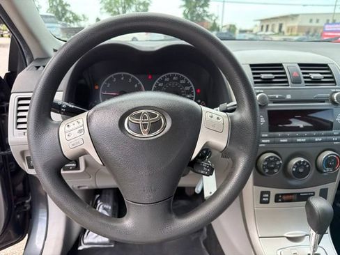 Used 2011 Toyota Corolla LE FWD image 10