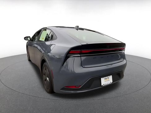 Used 2025 Toyota Prius LE image 11