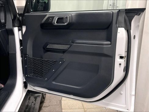 Used 2025 Ford Bronco Outer Banks image 12