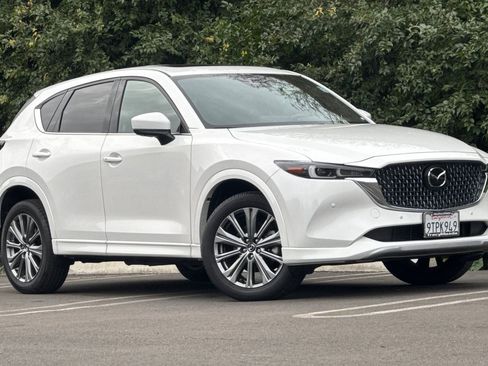 Certified 2025 MAZDA CX-5 Signature image 2