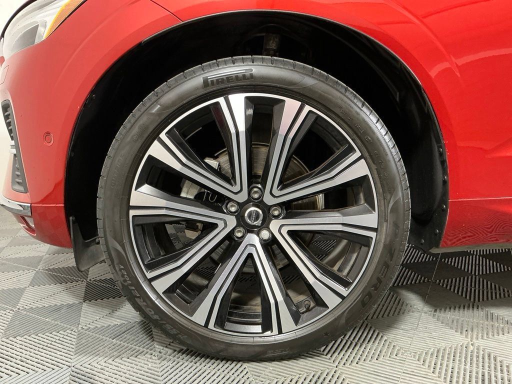 Used 2023 Volvo XC60 B5 Ultimate w/ Climate Package AWD/4WD image 32
