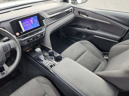 Used 2025 Toyota Camry LE image 14