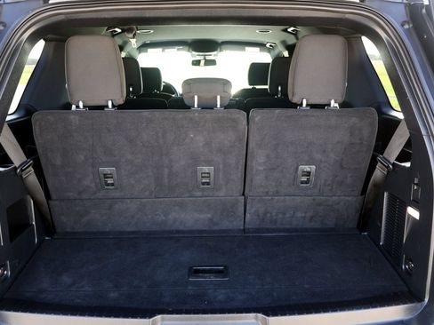 Used 2020 Ford Expedition XLT AWD/4WD image 11