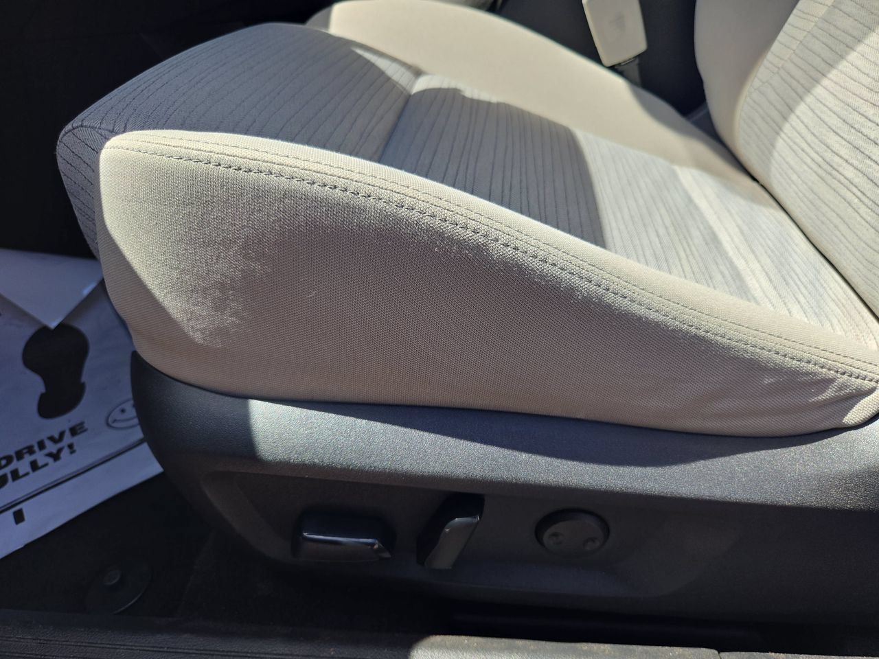 Used 2023 Nissan Rogue SV FWD image 21
