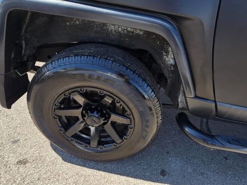 Used 2007 Toyota FJ Cruiser 4WD image 42