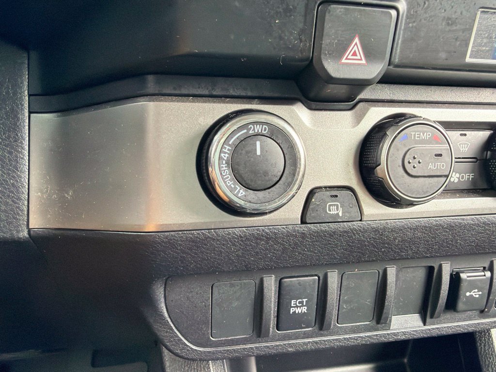 Used 2023 Toyota Tacoma SR AWD/4WD image 14