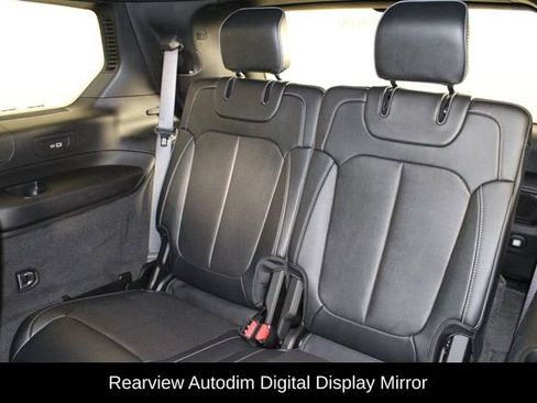 Used 2022 Jeep Grand Cherokee L Overland w/ Advanced Protech Group III AWD/4WD image 17