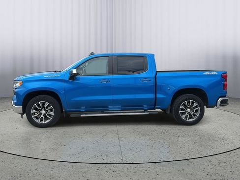 Used 2023 Chevrolet Silverado 1500 LT w/ Protection Package AWD/4WD image 2