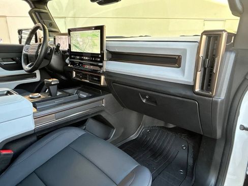 Used 2024 GMC Hummer EV 3X AWD/4WD image 34