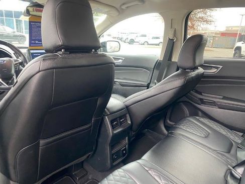 Used 2024 Ford Edge Titanium image 30