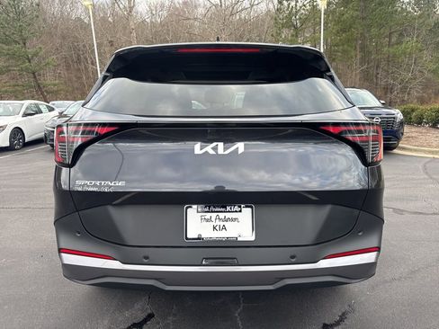 New 2026 Kia Sportage EX FWD image 19