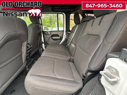 Used 2023 Jeep Wrangler Unlimited Rubicon 4xe w/ Cold Weather Group AWD/4WD image 18