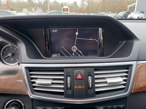 Used 2013 Mercedes-Benz E 550 4MATIC Sedan image 12